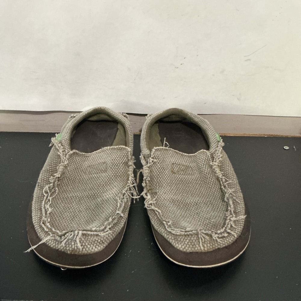 Sanuk Mens Classic Chiba Gray Slip On Shoes Beach Loafers SMF1047 Size 9